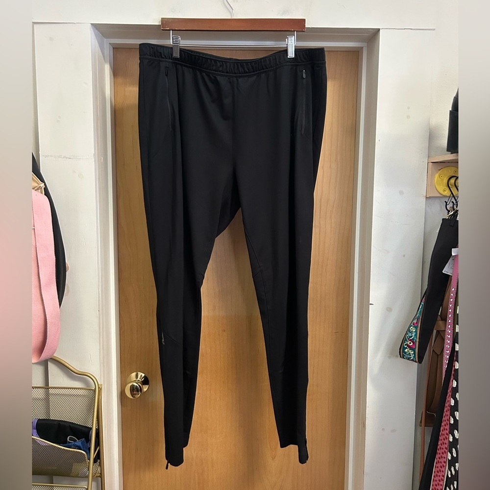 MENS Rebook SpeedWick Black Joggers - size 2XL